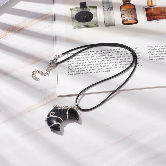 NWOT Beautiful Handmade Wire wrap Natural Obsidian Gemstone Moon Necklace - Picture 6 of 7